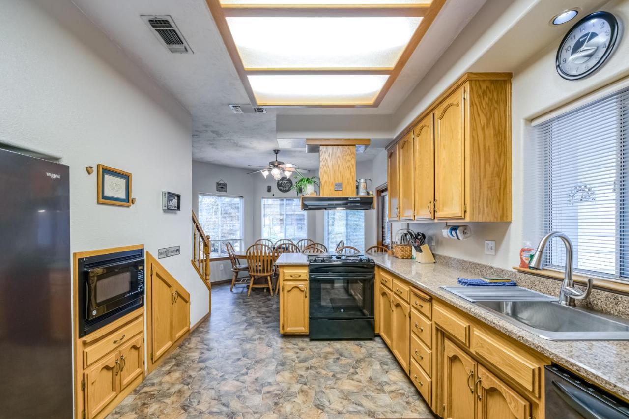 Black Bear Cabin Bass Lake Luaran gambar