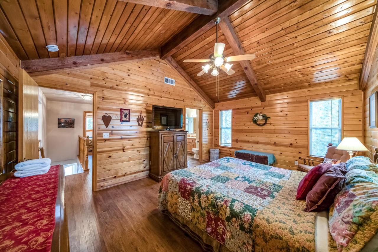 Black Bear Cabin Bass Lake Luaran gambar